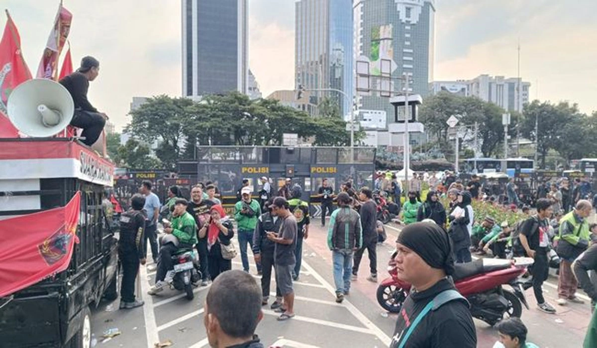 Klaim Massa Demo Ojol di Jakarta Capai 50.000 Orang, Faktanya Berapa