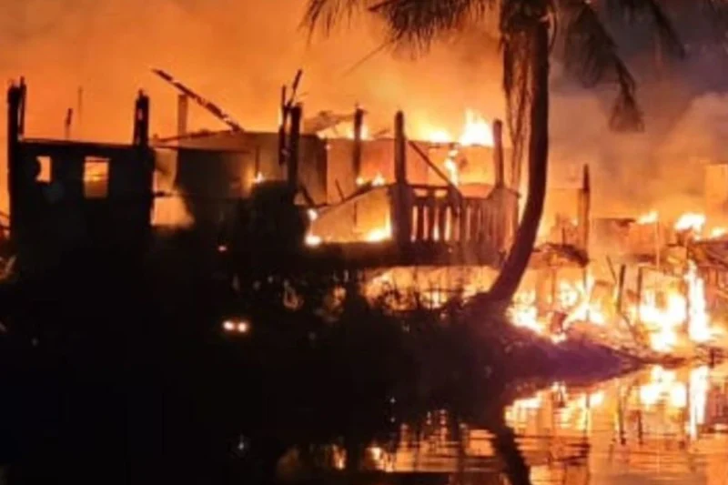 61 Penyintas Kebakaran di Jakarta Utara Dibantu Polisi