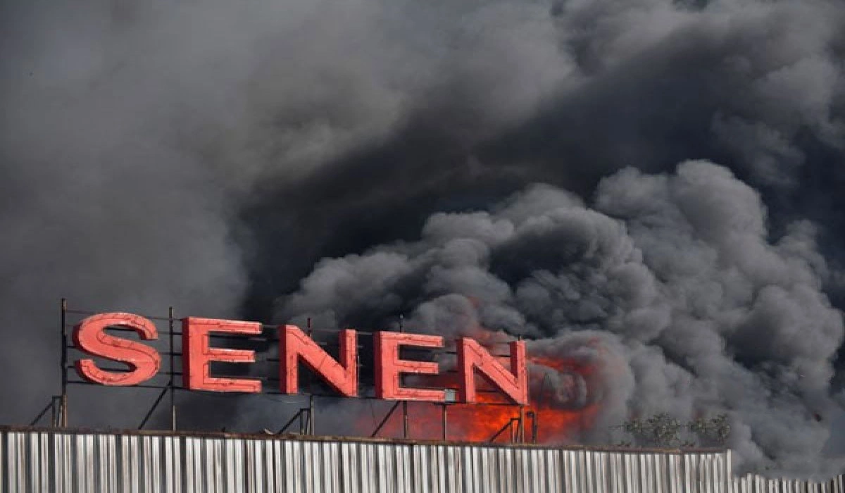 Warga Panik, Kebakaran Besar Terjadi di Senen Jakarta Pusat