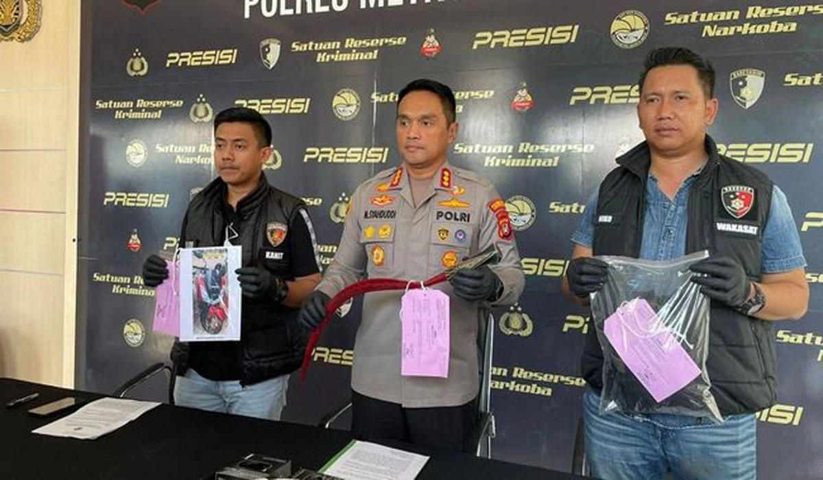 Respon Masyarakat dan Pihak Sekolah