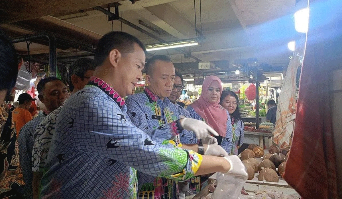KPKP-Jaktim-Awasi-Keamanan-Pangan-di-Enam-Pasar-Tradisional