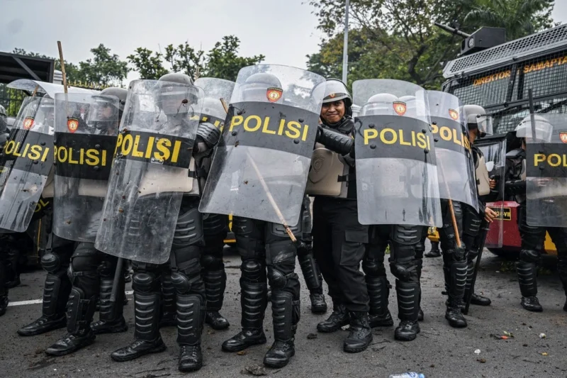 Ribuan Personel Gabungan Amankan Aksi Unjuk Rasa Di Jakarta Pusat