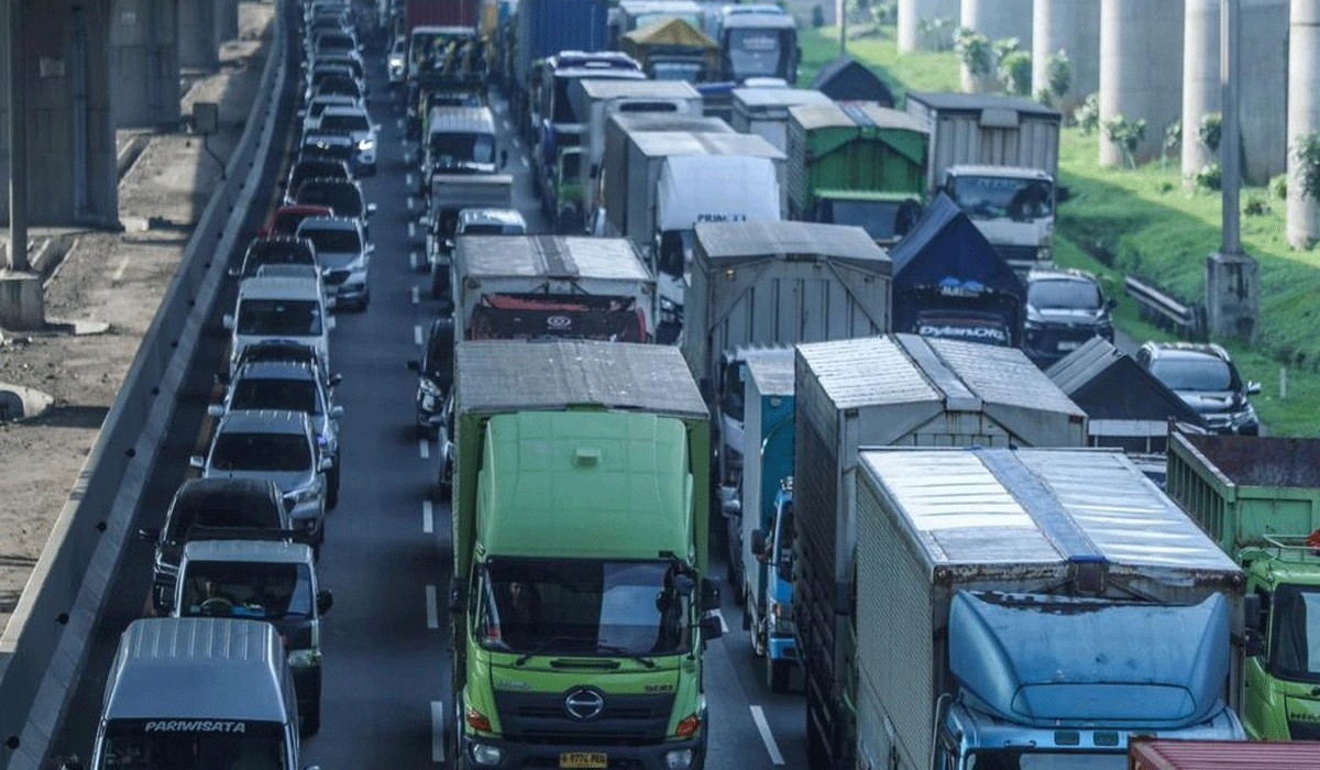 Penyebab Macet dan Konsekuensinya