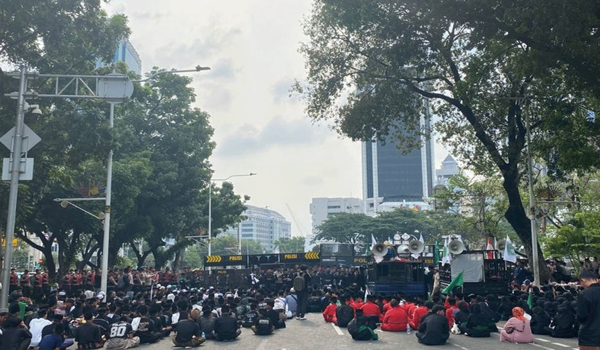 Polisi Mengingatkan Warga Menghindari Area Macet