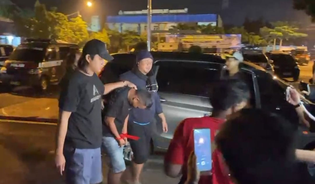 GEGER! Polisi Tangkap Pria Licik yang Tipu Korban Hingga Rp160 Juta di Muara Angke Jakut GEGER! Polisi Tangkap Pria Licik yang Tipu Korban Hingga Rp160 Juta di Muara Angke Jakut